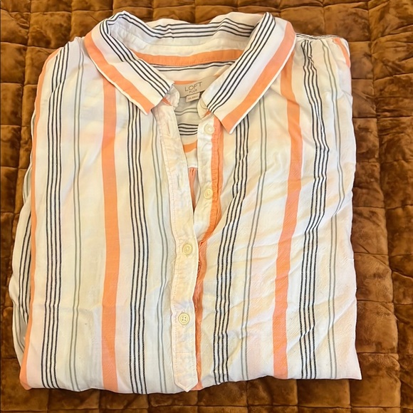LOFT Tops - 🪩5/$20 LOFT Striped Button Shirt